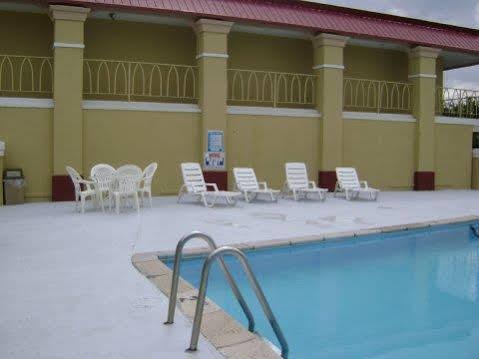 Americas Best Value Inn Weatherford Bagian luar foto